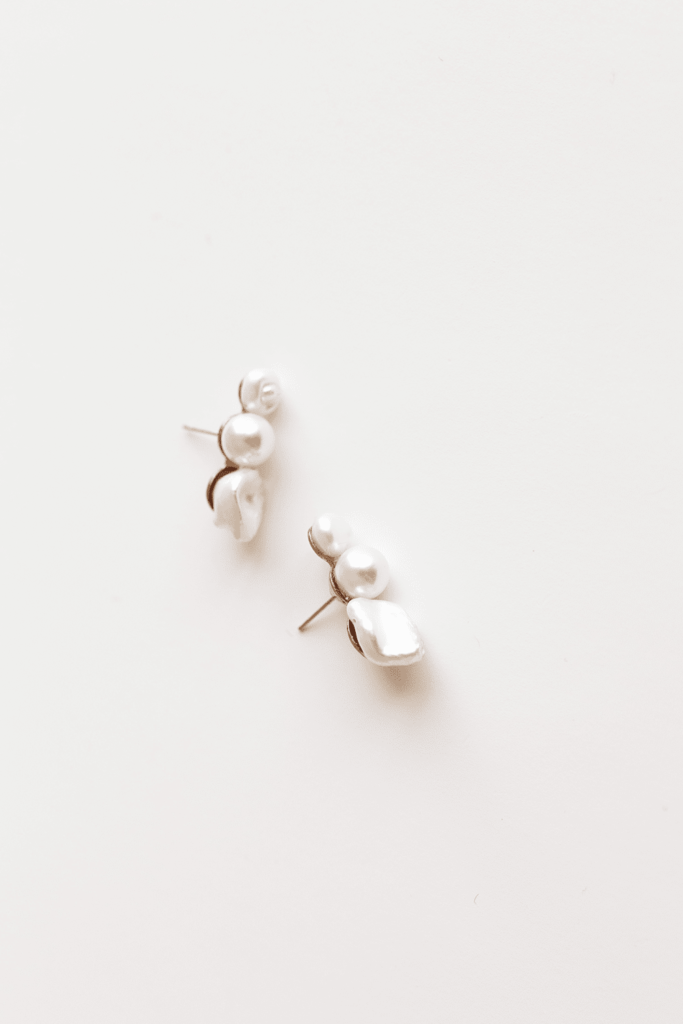 FRESHWATER PEARL STUD CLIMBER