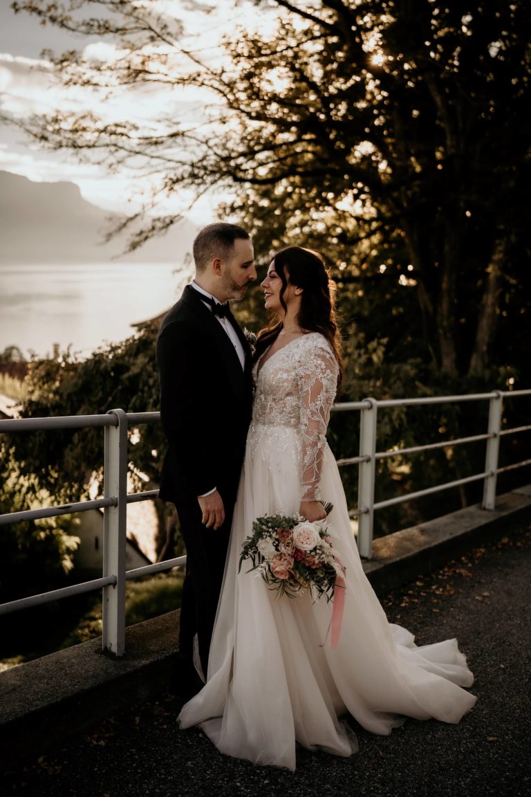 Les mariés moment tendre par © Claudiads photography